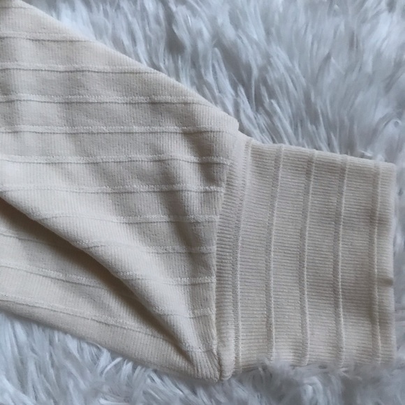 DYNAMITE NWT Bat Wing Top Crop Sweater - Picture 4 of 5